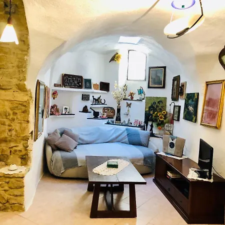 Apartmán Bellissima Casa Del Carro A Bussana Vecchia *