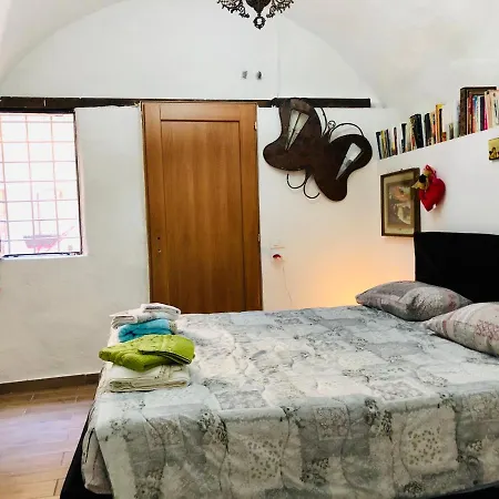 Bellissima Casa Del Carro A Bussana Vecchia Sanremo